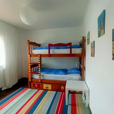 Homestay Casa Dos Amigos Surf House Praia da Lourinha